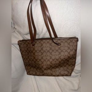 Coach: Brown coach tote bag